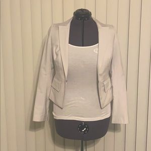 Ann Taylor casual suite jacket size 2. Never worn